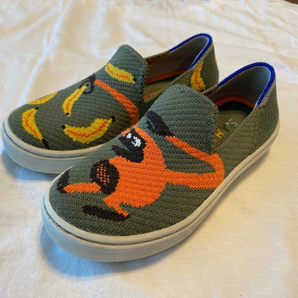 Kids Slip-On Shoes with Fun Banana Design - Picture 2 of 7